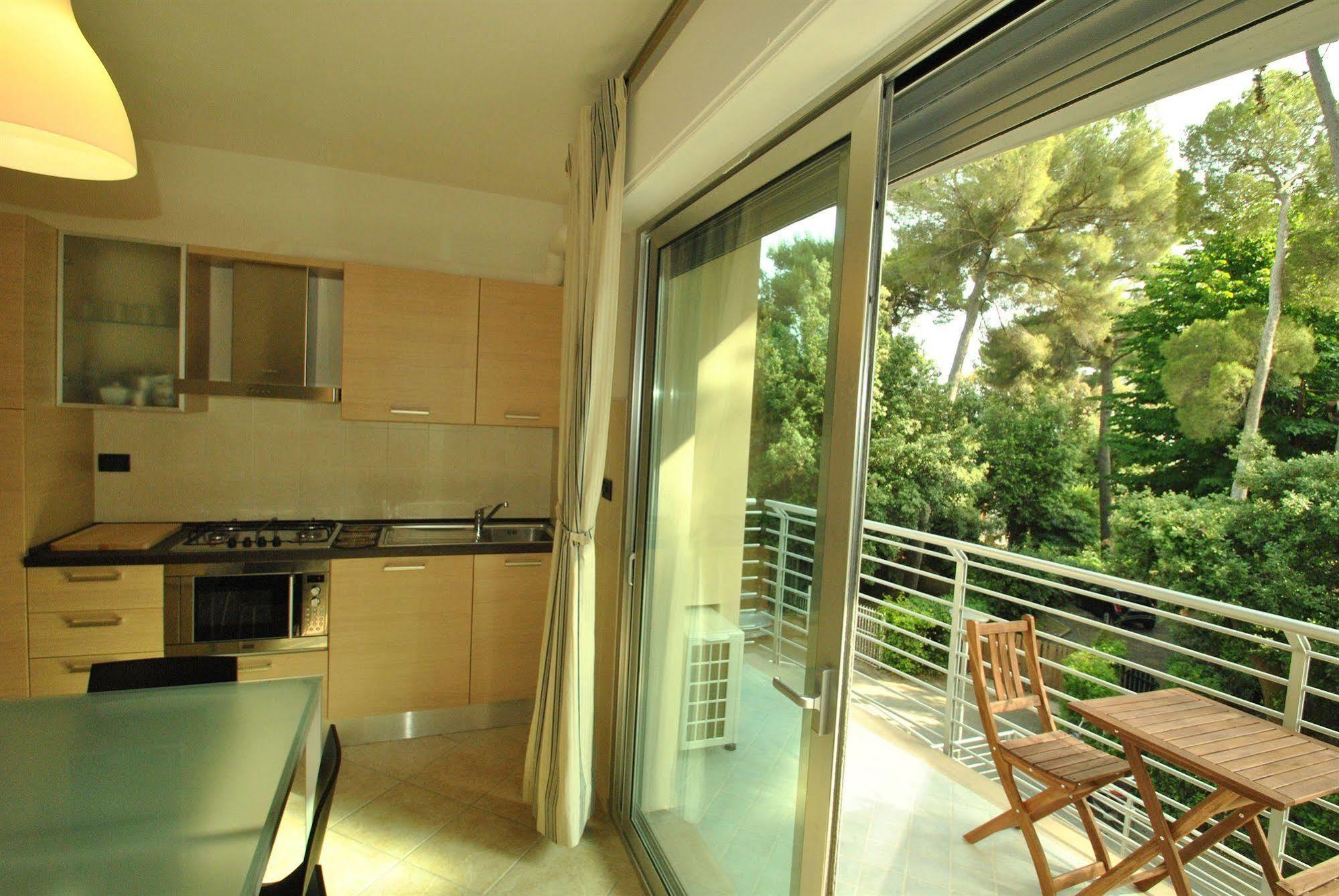 Residenza Venus Apartment กัสตีลยอนเชลโล ภายนอก รูปภาพ